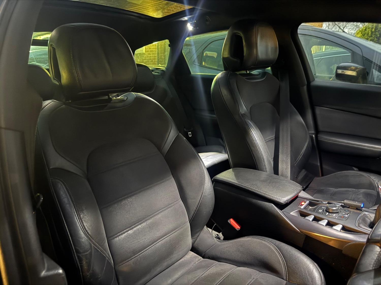 Used Citroen DS5 2012 for sale - 76671393: Photo 3