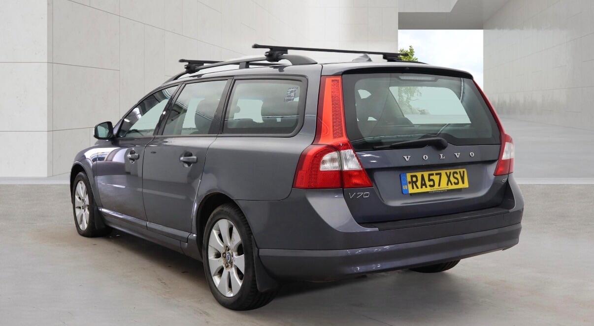 Used Volvo V70 for sale - 78127446: Photo 3