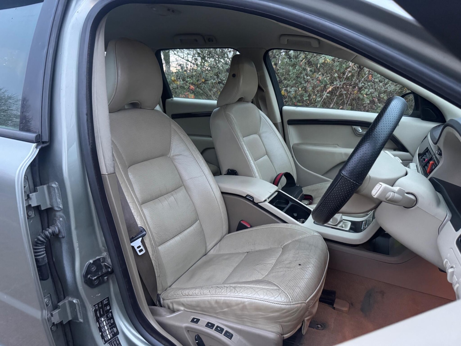 Used Volvo V70 2008 for sale - 76976502: Photo 13