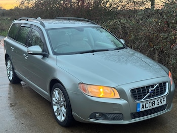 Used Volvo V70 2008 for sale - 76976502: Photo