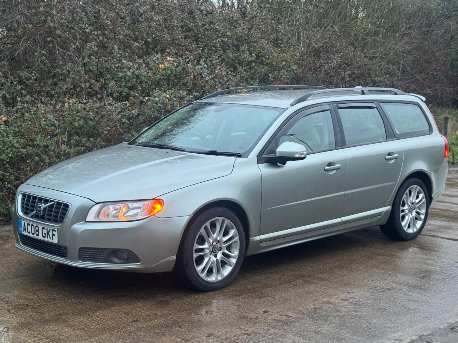 Used Volvo V70 2008 for sale - 76976502: Photo 5