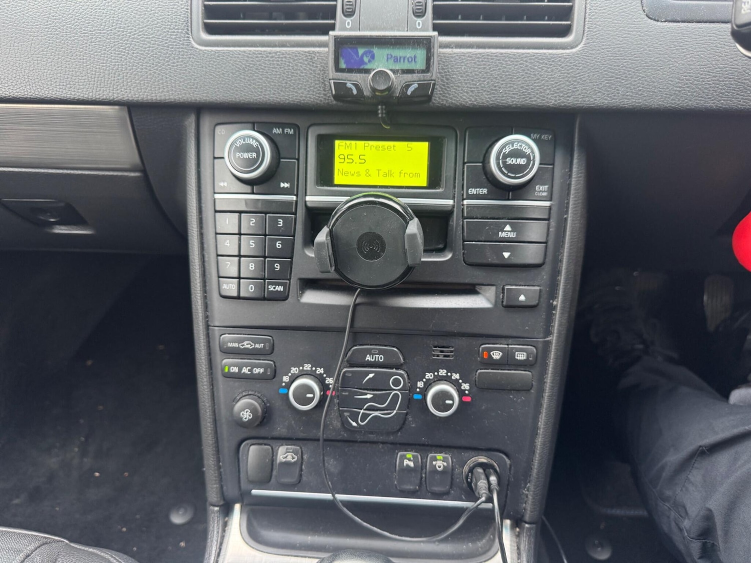 Used Volvo XC90 2010 for sale - 76597222: Photo 12