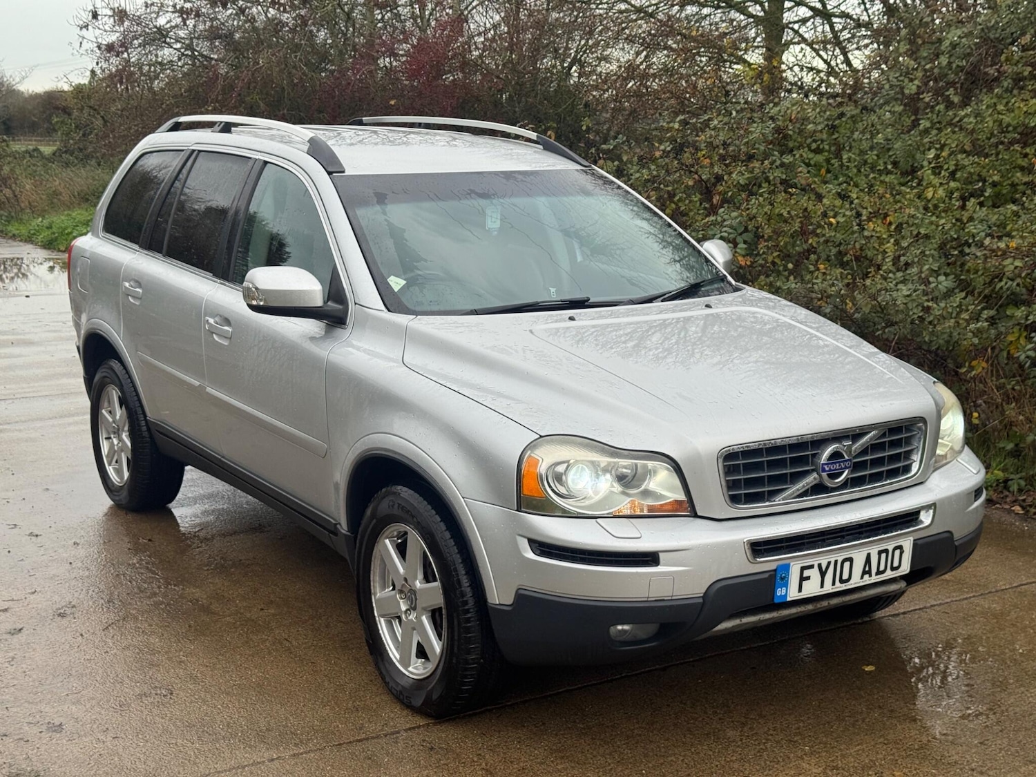 Used Volvo XC90 2010 for sale - 76597222: Photo 3