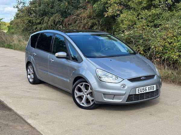 Used Ford S-Max 2022 for sale - 75729357: Photo 2
