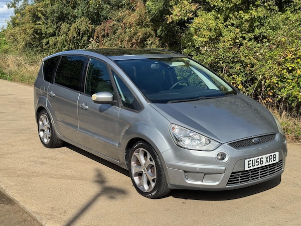 Used Ford S-Max 2022 for sale - 75729357: Photo 3