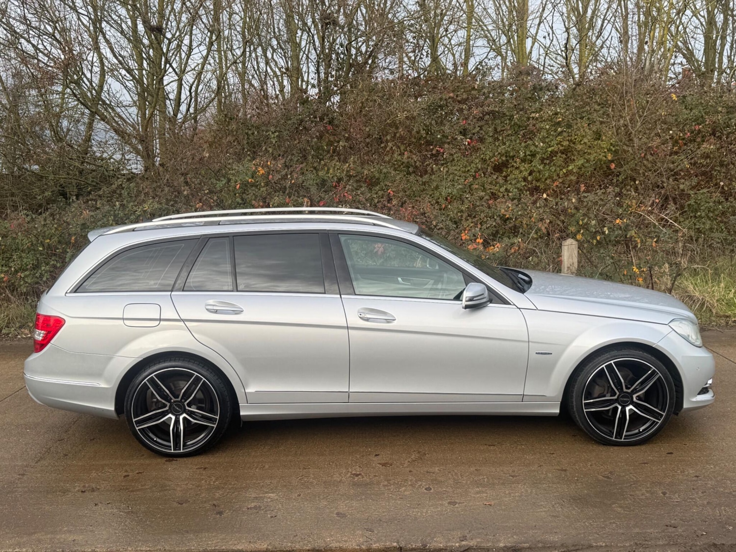 Used Mercedes-Benz C Class 2012 for sale - 76886538: Photo 9