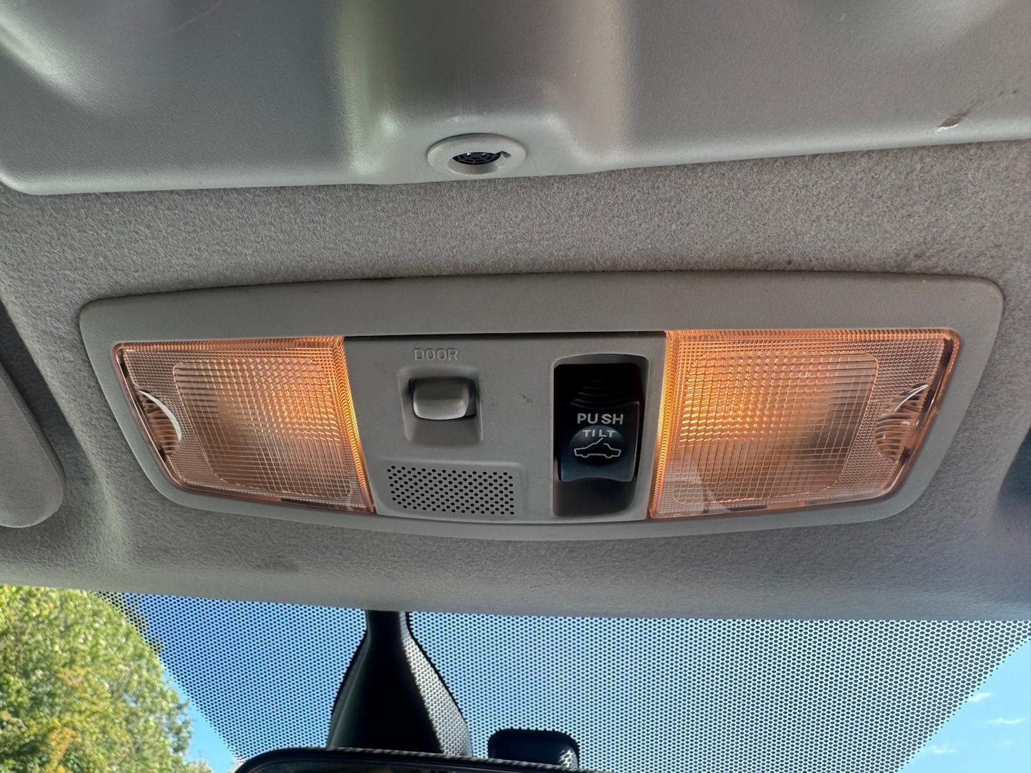 Used Mitsubishi Outlander 2011 for sale - 76988493: Photo 16