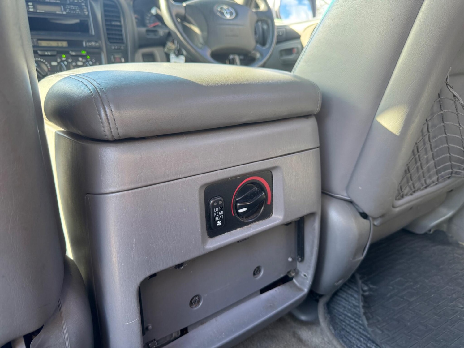 Used Toyota Land Cruiser Amazon 2002 for sale - 77893049: Photo 24