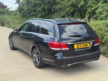 Used Mercedes-Benz E Class 2014 for sale - 79132296: Photo
