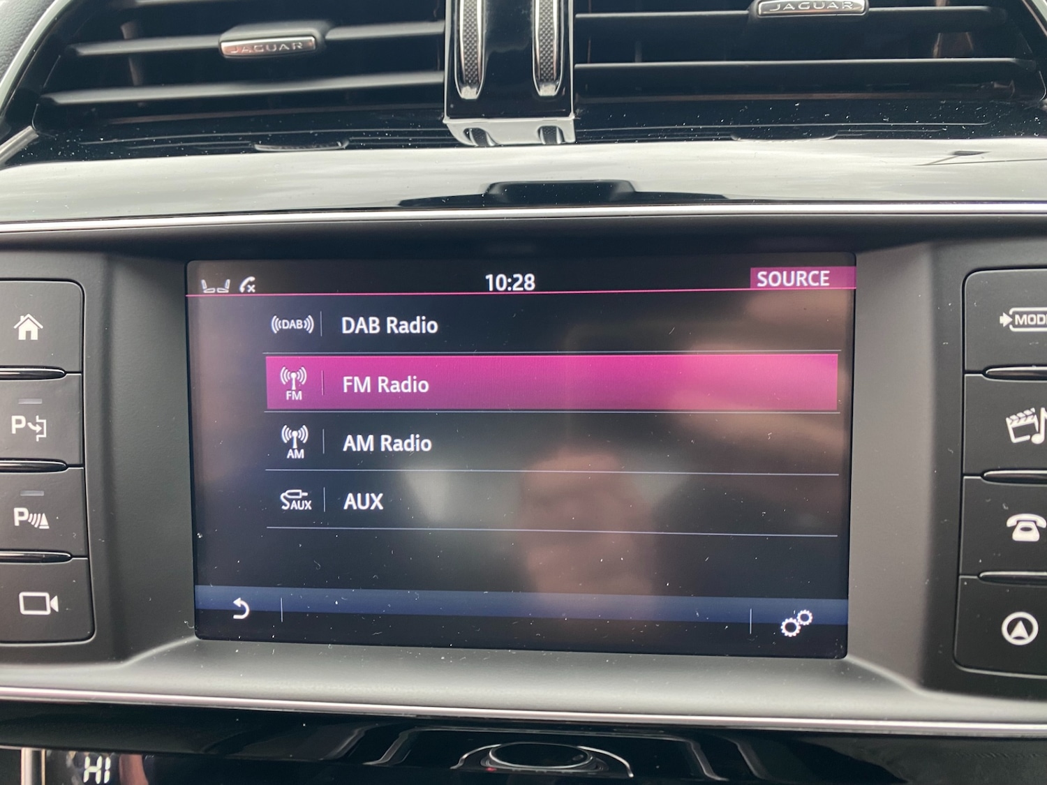 Used Jaguar XE 2016 for sale - 77675776: Photo 28