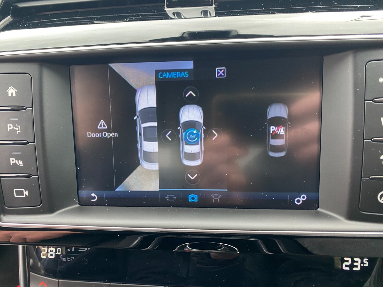 Used Jaguar XE 2016 for sale - 77675776: Photo 37