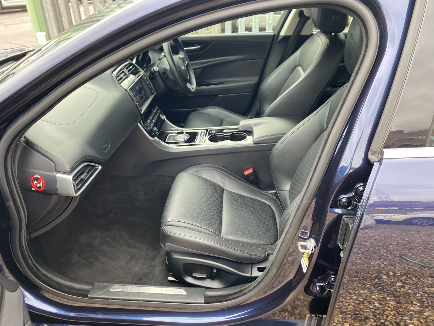 Used Jaguar XE 2016 for sale - 77675776: Photo 45