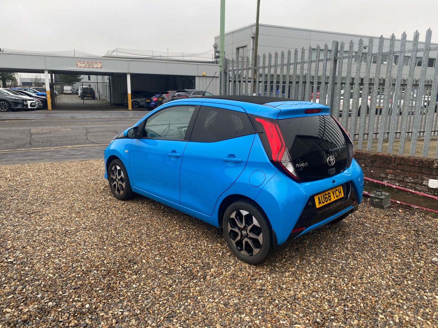 Used Toyota AYGO 2018 for sale - 77318500: Photo 3