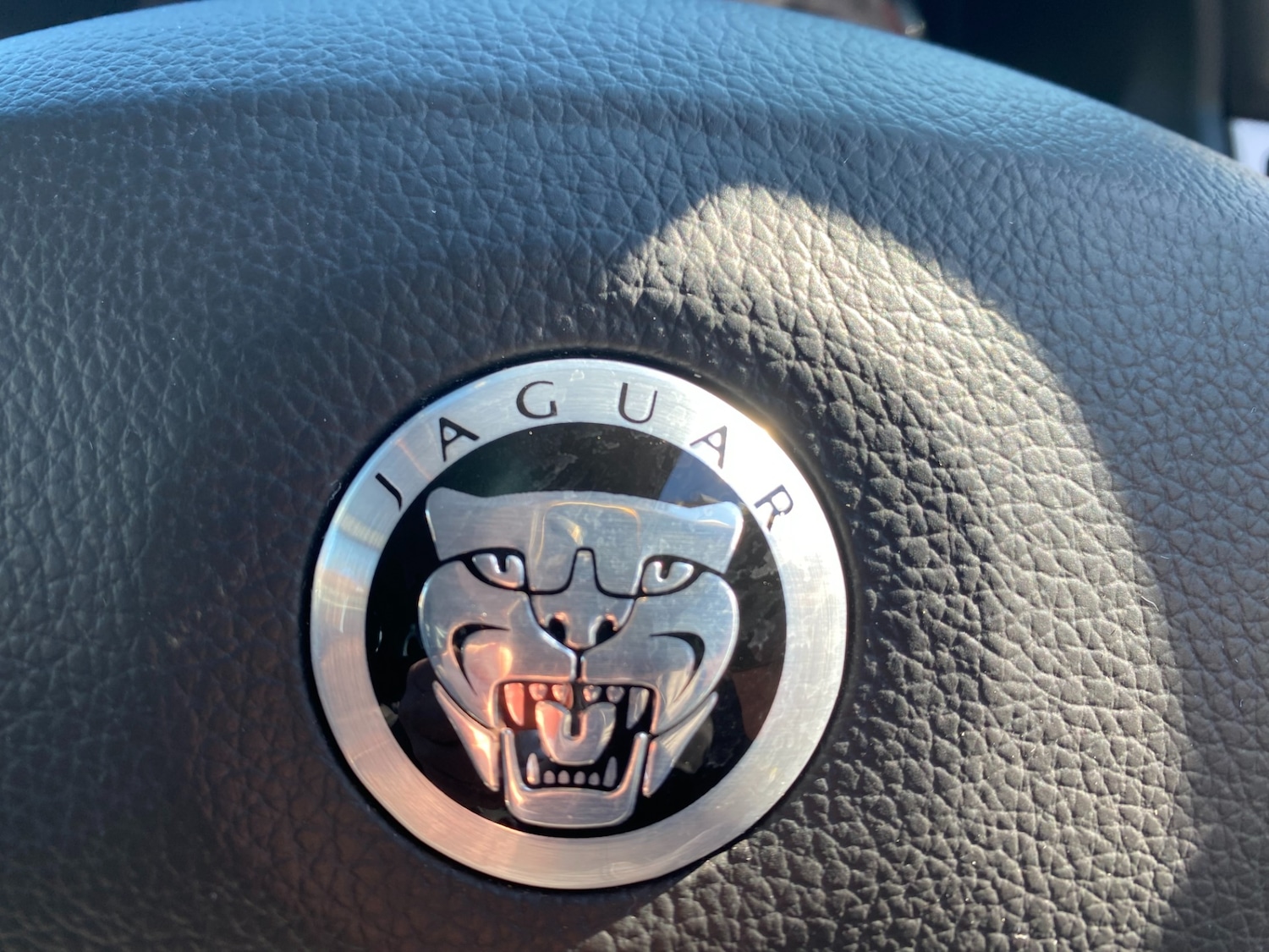 Used Jaguar XF 2010 for sale - 77931679: Photo 28