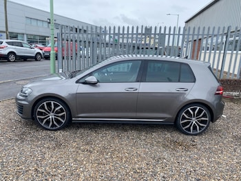 Used Volkswagen Golf 2015 for sale - 75406133: Photo