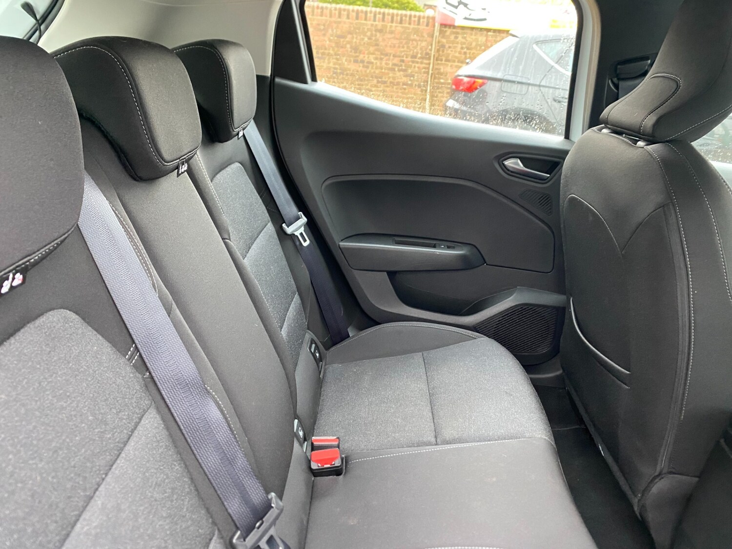 Used Renault Clio 2022 for sale - 77629150: Photo 12