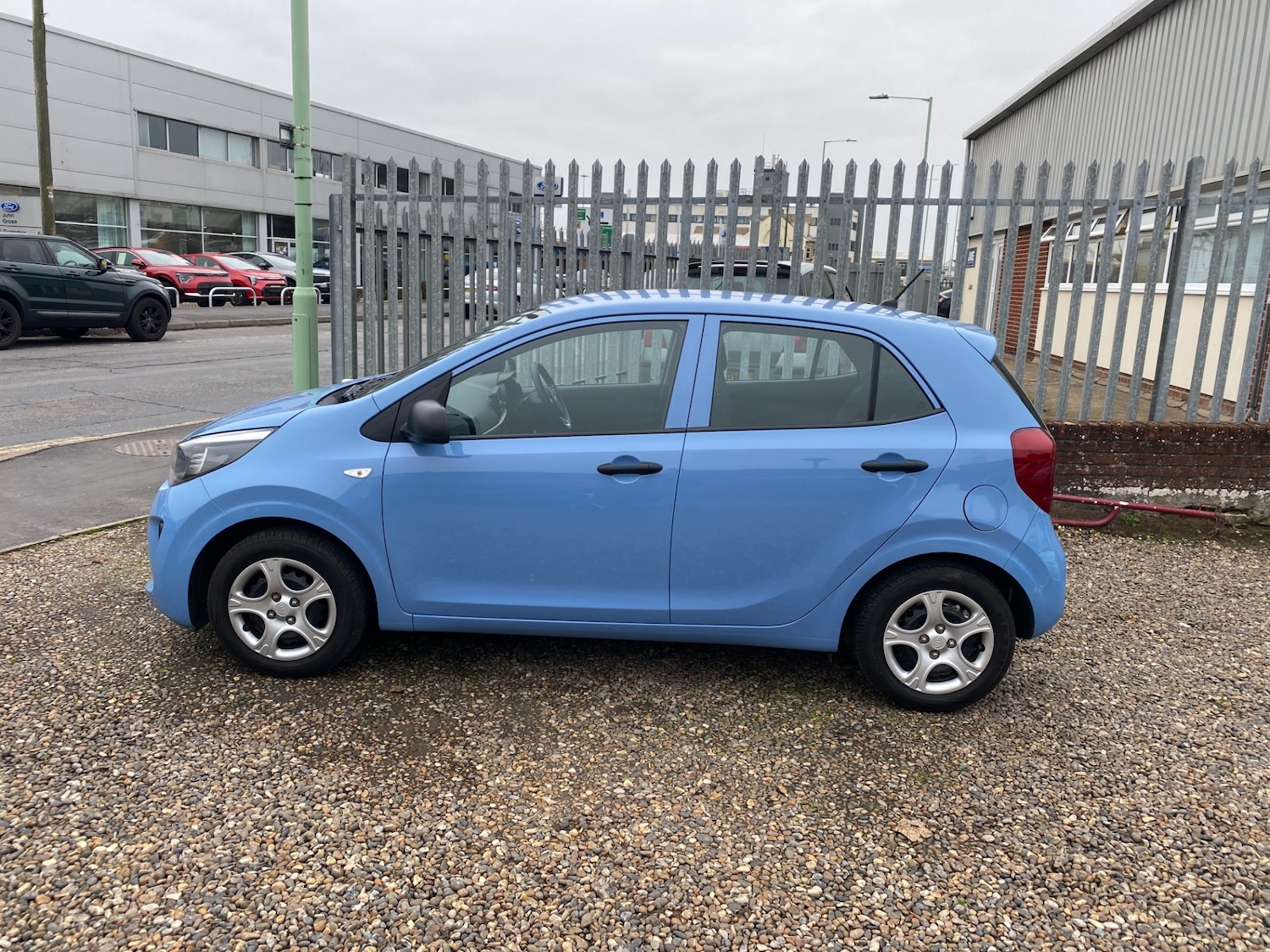 Used Kia Picanto 2019 for sale - 76232636: Photo 2