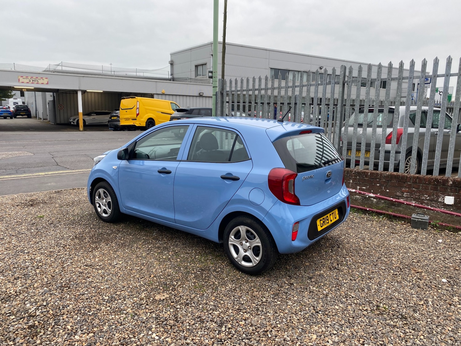 Used Kia Picanto 2019 for sale - 76232636: Photo 3