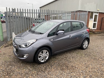 2015 (15) - 1.6 Active 5dr Auto