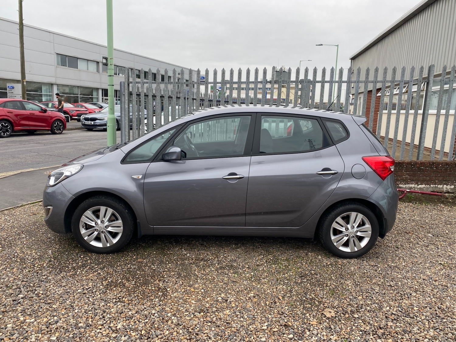 Used Hyundai Ix20 2015 for sale - 76265385: Photo 2