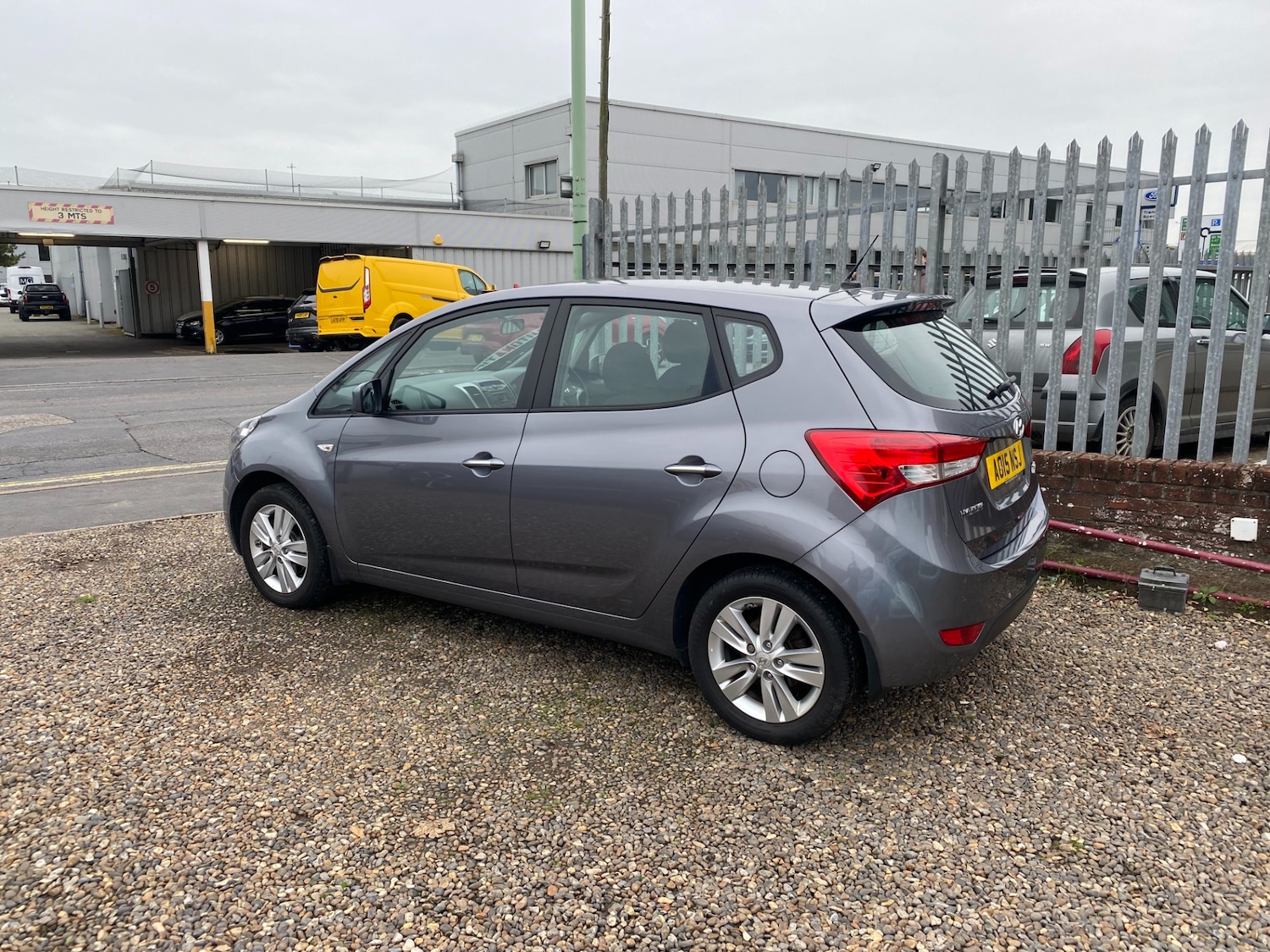 Used Hyundai Ix20 2015 for sale - 76265385: Photo 3