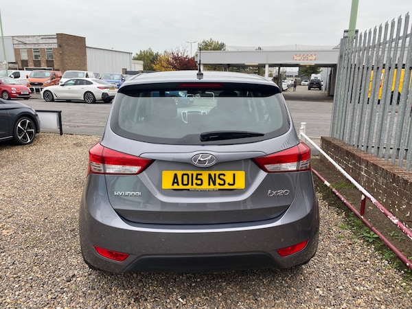 Used Hyundai Ix20 2015 for sale - 76265385: Photo 4