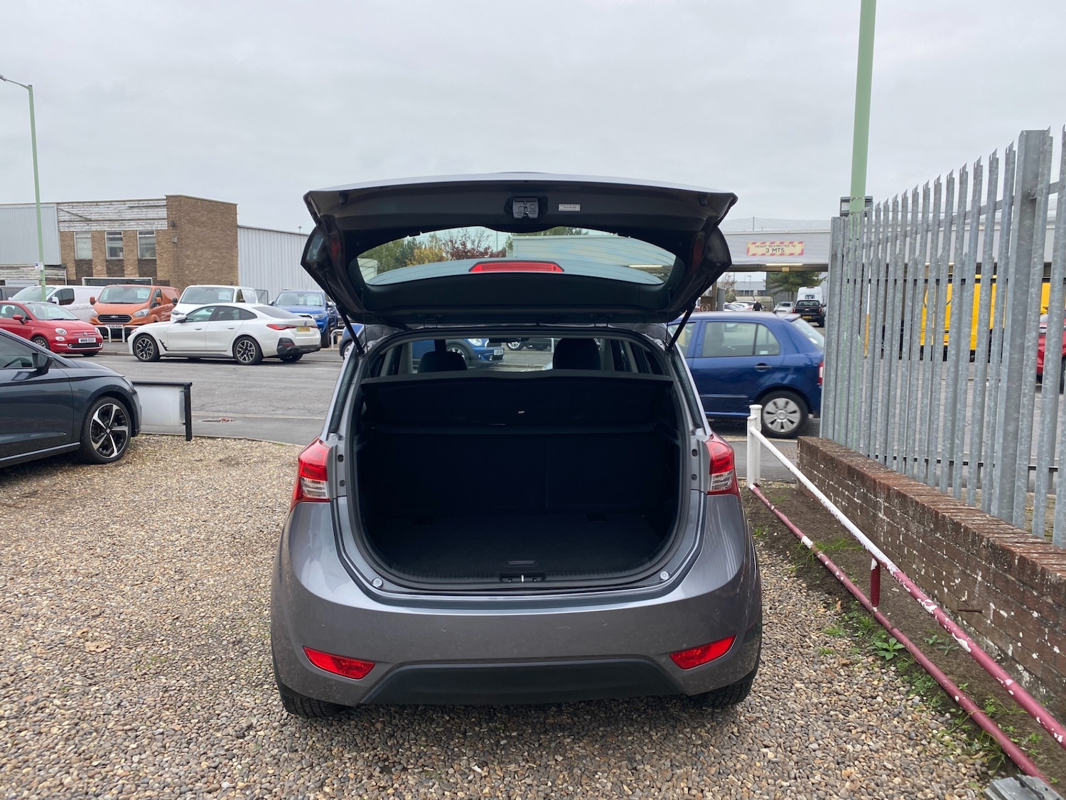 Used Hyundai Ix20 2015 for sale - 76265385: Photo 5