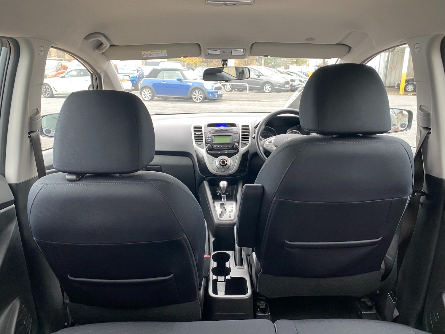 Used Hyundai Ix20 2015 for sale - 76265385: Photo 6