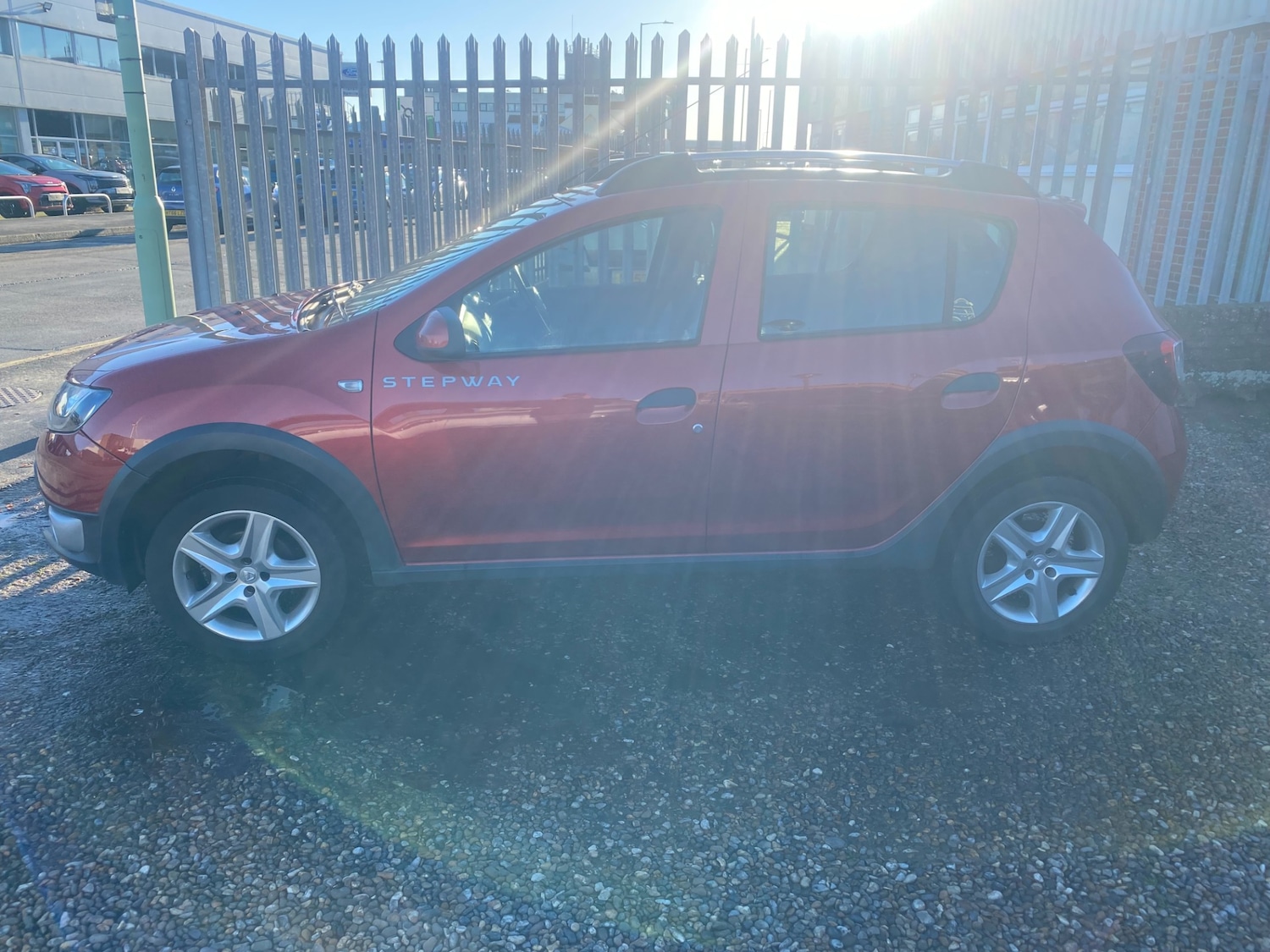 Used Dacia Sandero Stepway 2014 for sale - 76626642: Photo 2