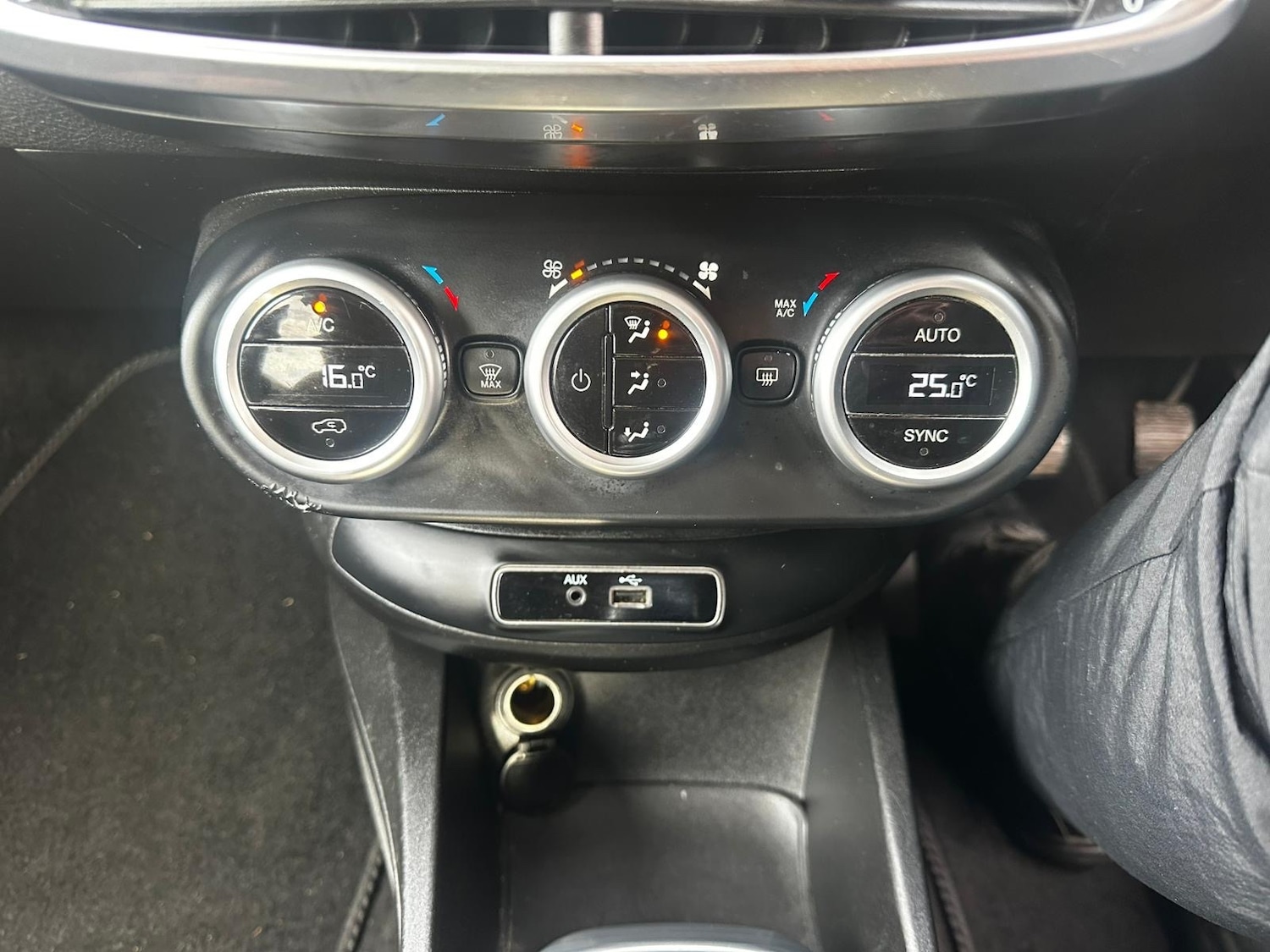 Used Fiat 500X 2015 for sale - 77704257: Photo 12