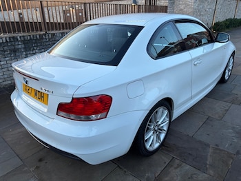Used BMW 1 Series 2010 for sale - 77195030: Photo