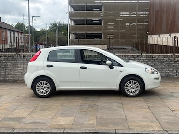 Used Fiat Punto 2015 for sale - 79566582: Photo