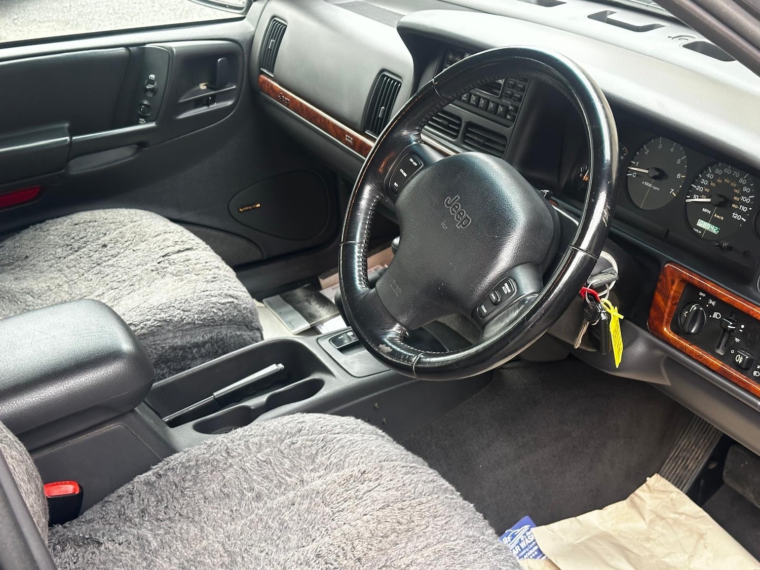 Used Jeep Grand Cherokee 1997 for sale - 77942188: Photo 8