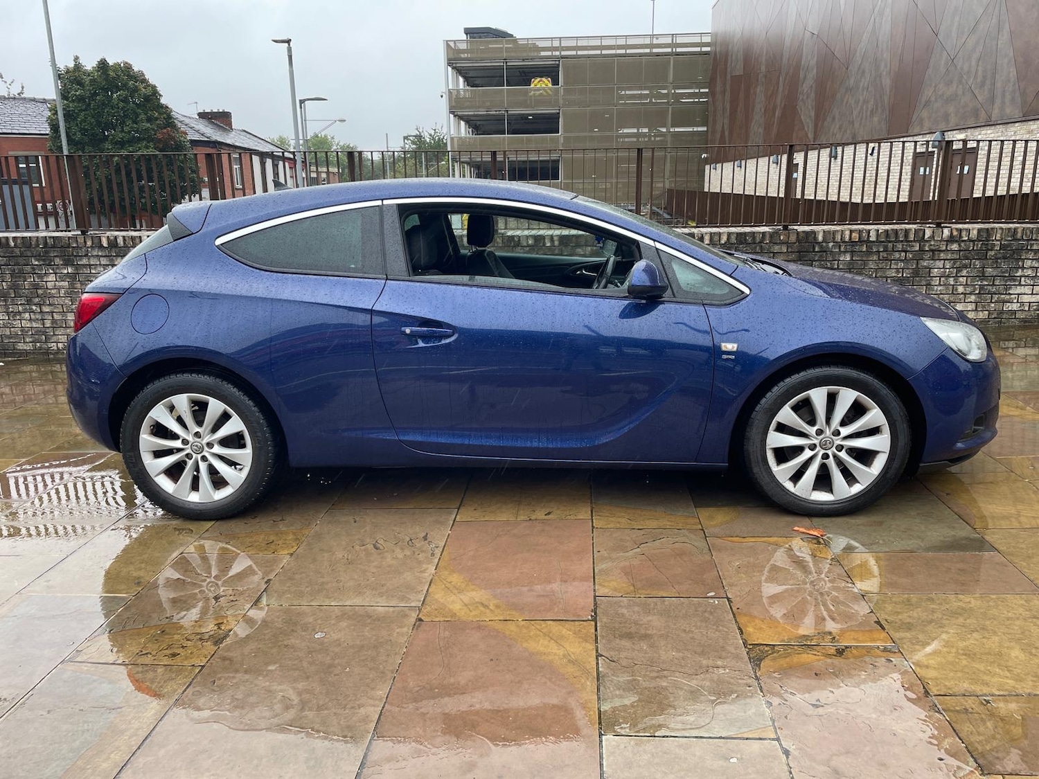 Used Vauxhall Astra GTC 2014 for sale - 76341465: Photo 2