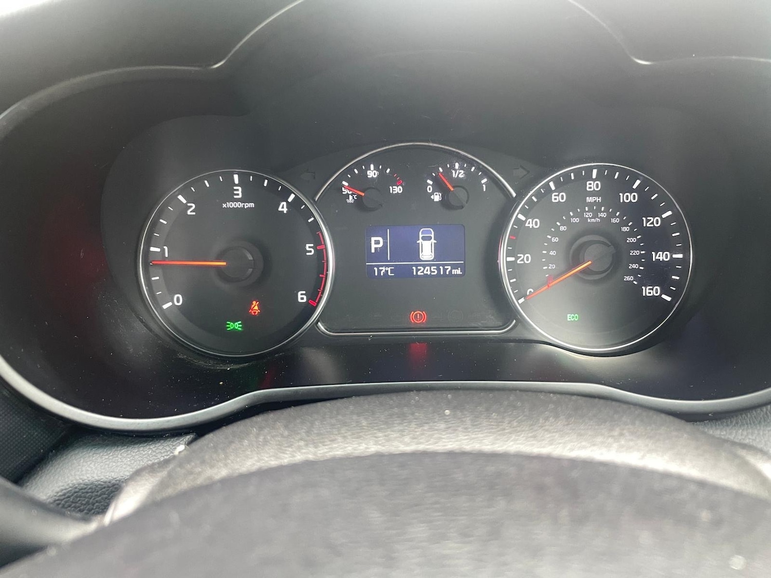 Used Kia Carens 2014 for sale - 76671143: Photo 12