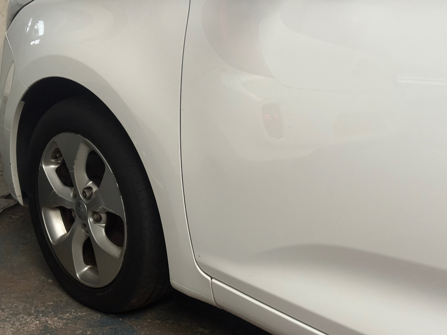 Used Kia Carens 2014 for sale - 76671143: Photo 16