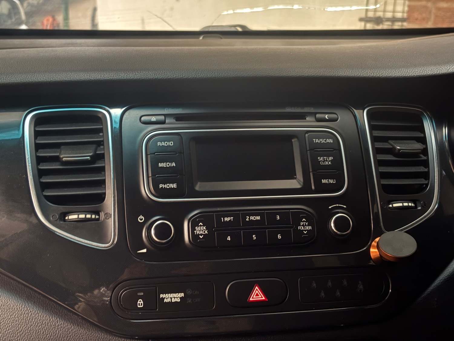 Used Kia Carens 2014 for sale - 76671143: Photo 20