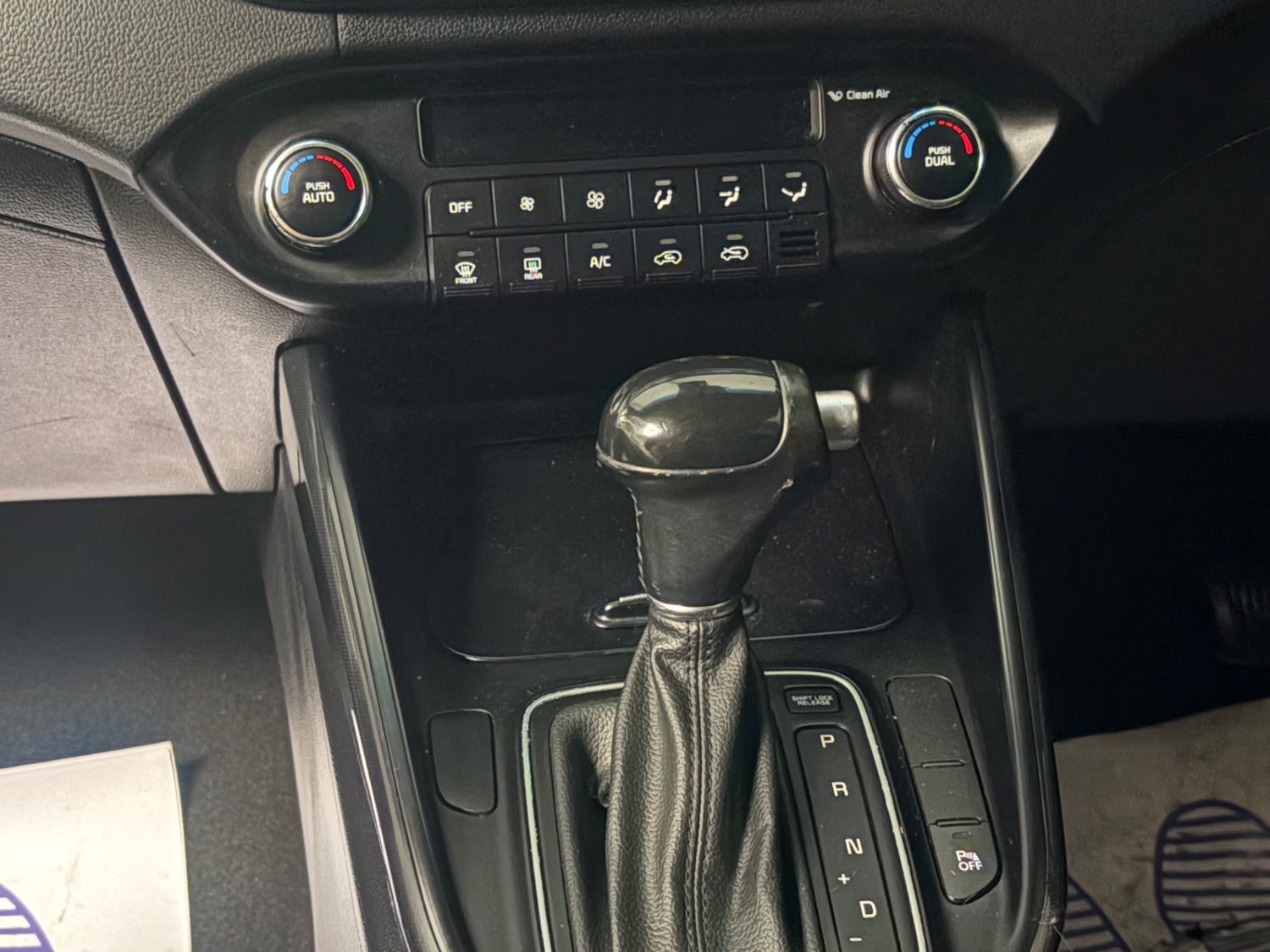 Used Kia Carens 2014 for sale - 76671143: Photo 21