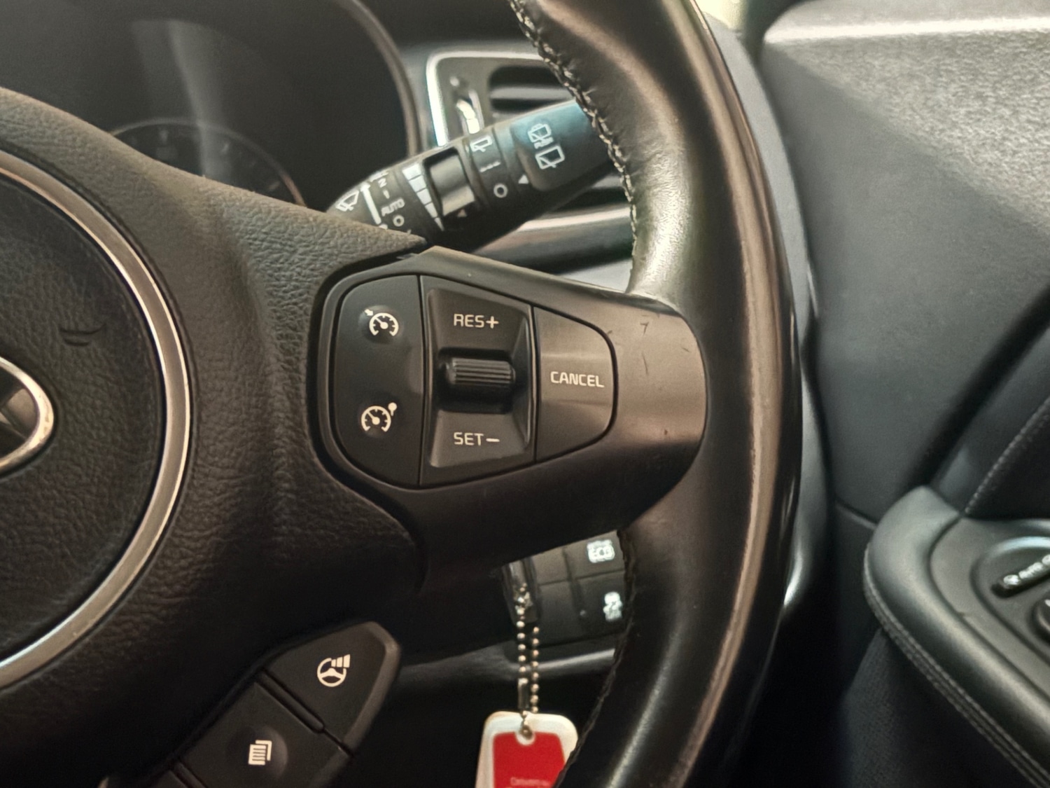 Used Kia Carens 2014 for sale - 76671143: Photo 23