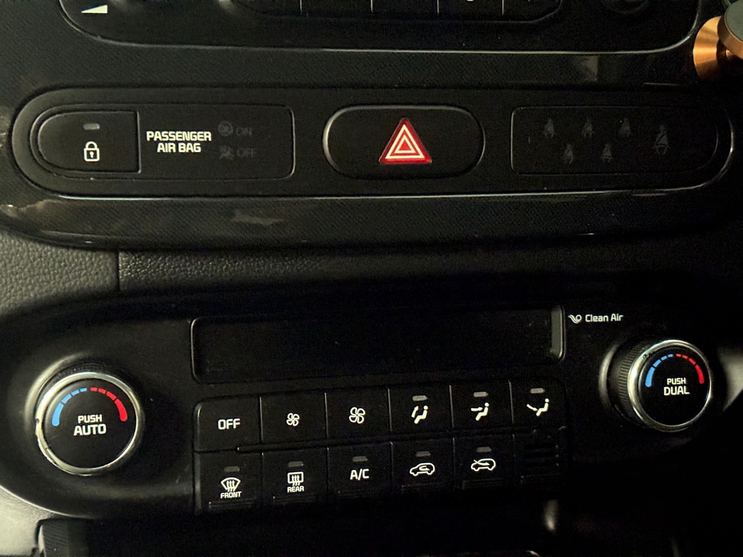 Used Kia Carens 2014 for sale - 76671143: Photo 25