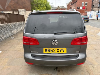 Used Volkswagen Touran 2012 for sale - 78610950: Photo