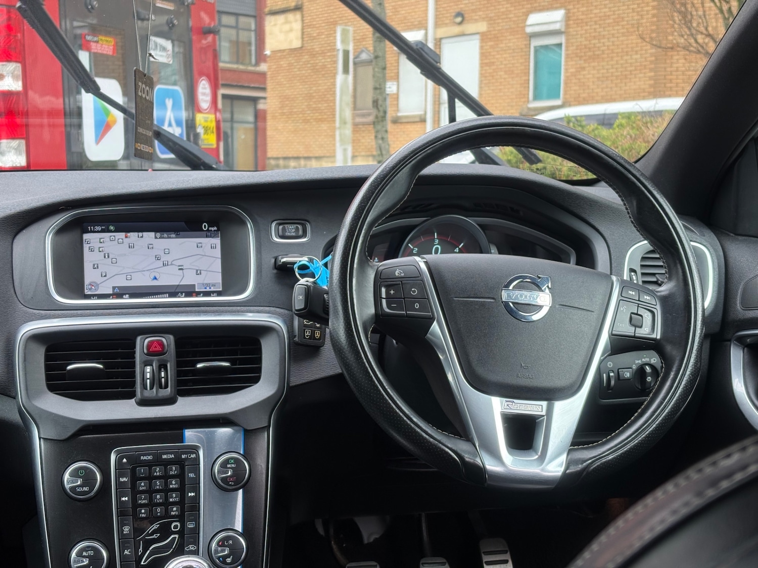 Used Volvo V40 2014 for sale - 78097596: Photo 11