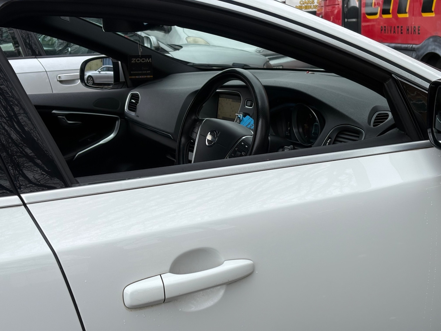 Used Volvo V40 2014 for sale - 78097596: Photo 13