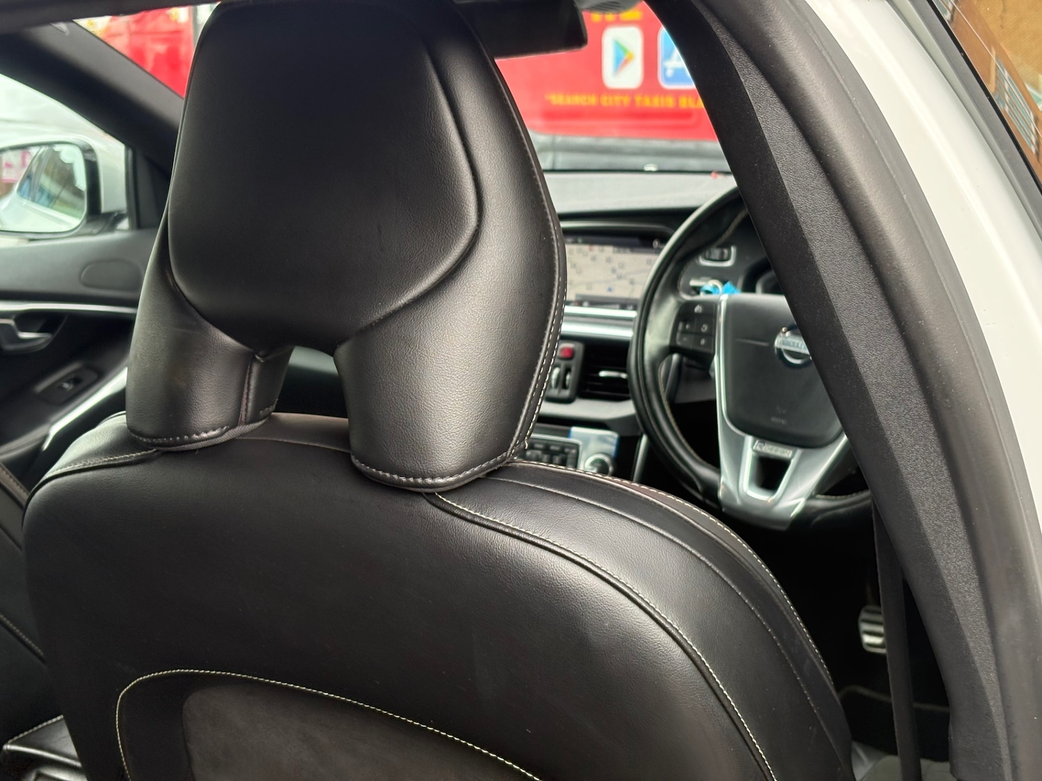 Used Volvo V40 2014 for sale - 78097596: Photo 16