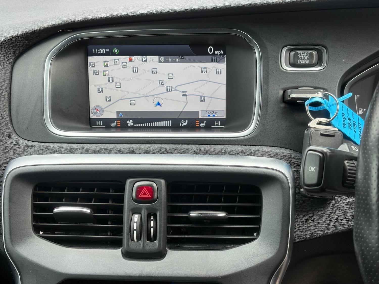 Used Volvo V40 2014 for sale - 78097596: Photo 20