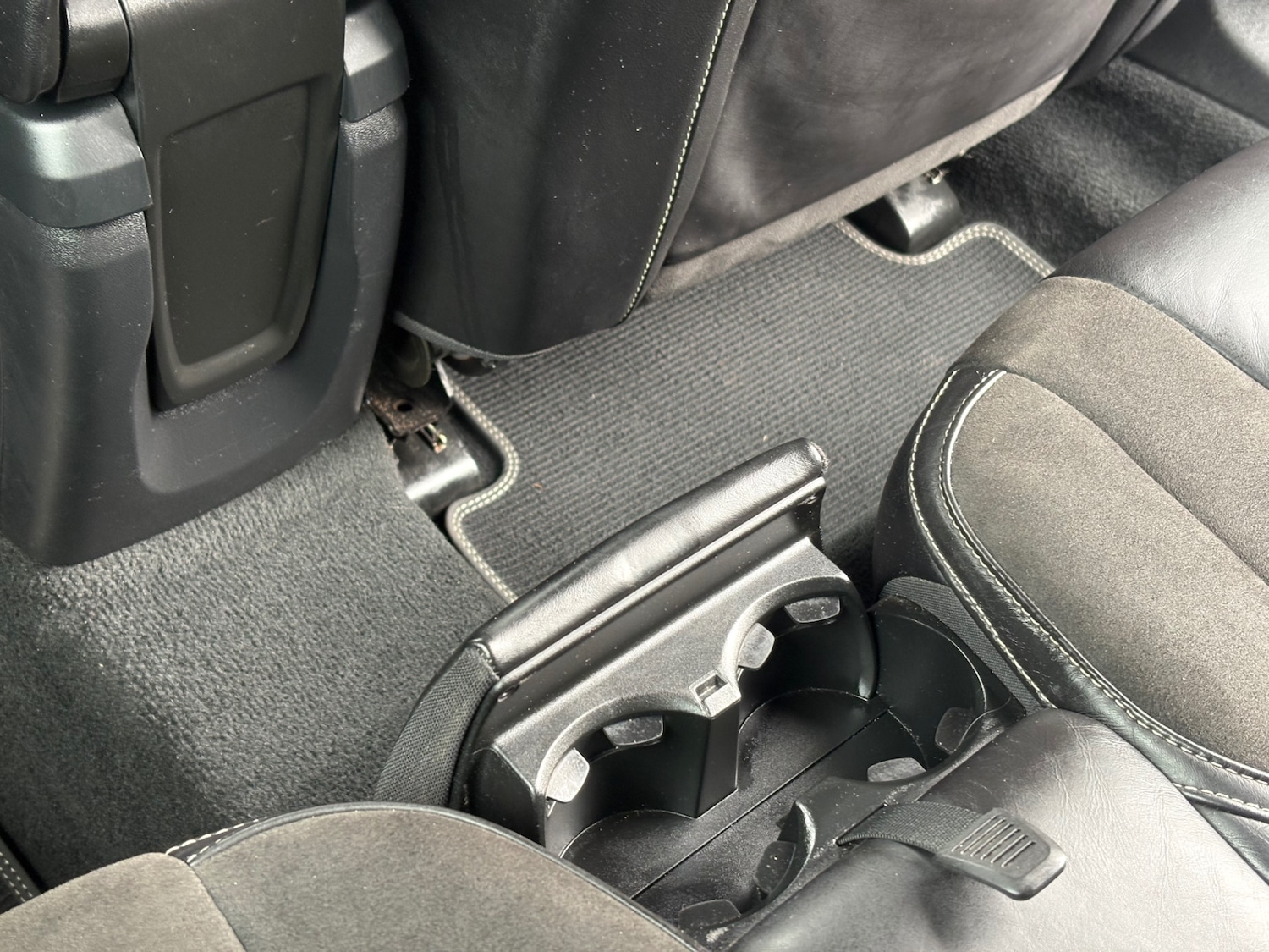 Used Volvo V40 2014 for sale - 78097596: Photo 26