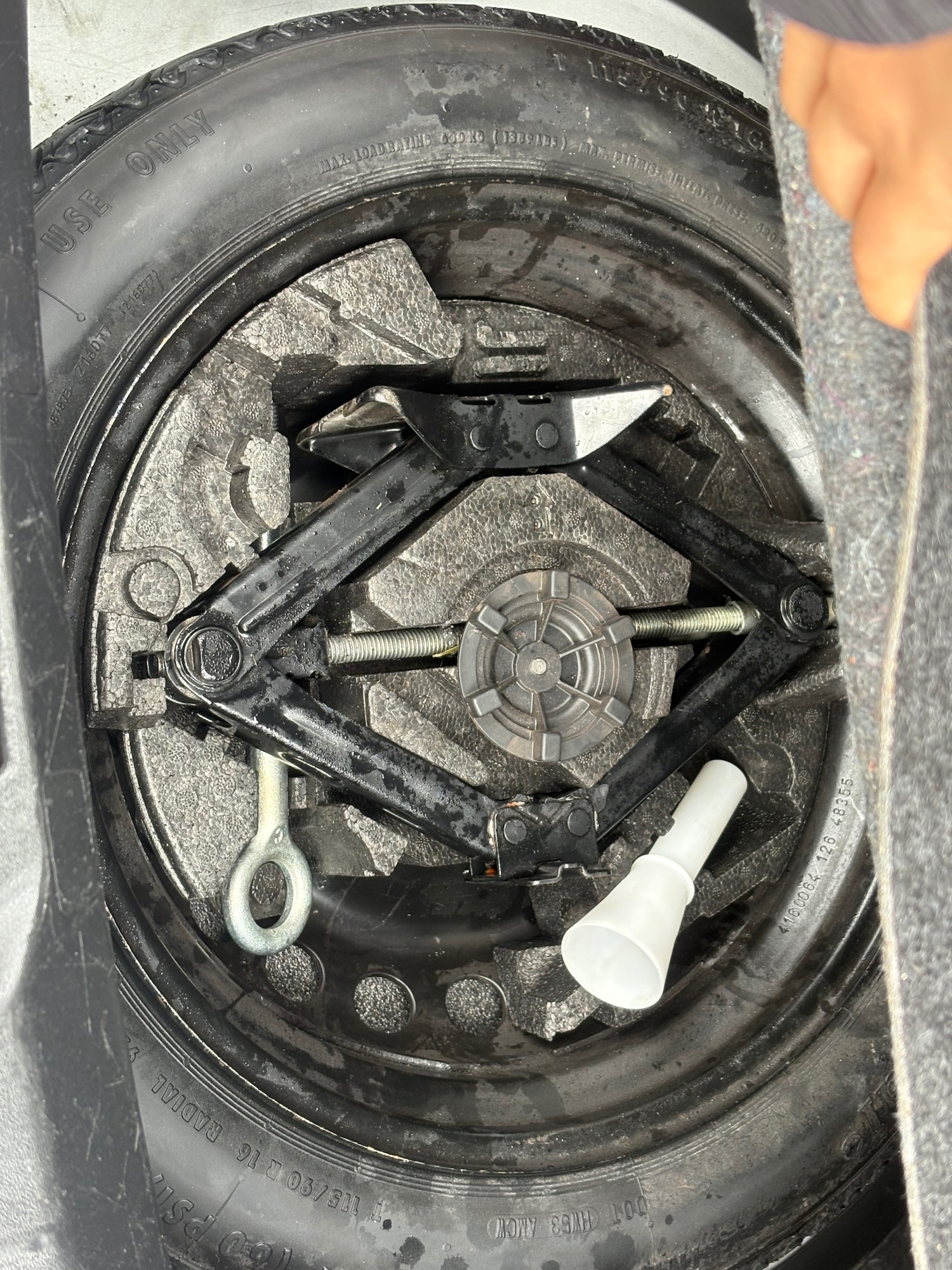 Used Volvo V40 2014 for sale - 78097596: Photo 31