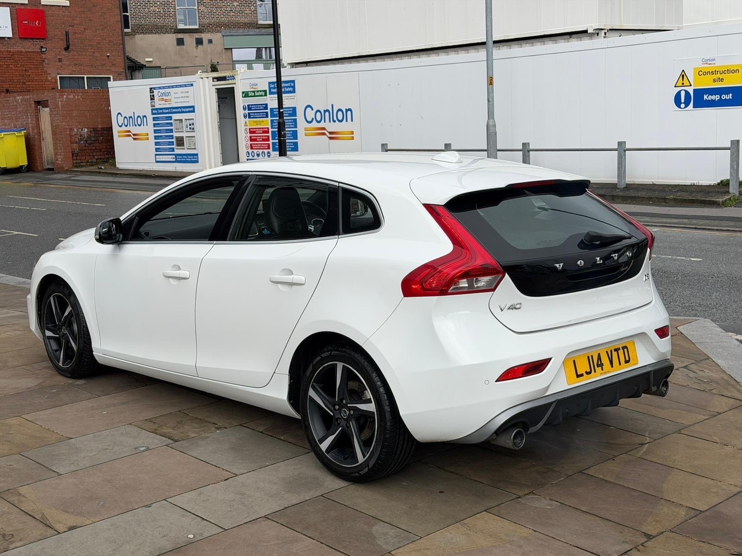 Used Volvo V40 2014 for sale - 78097596: Photo 4