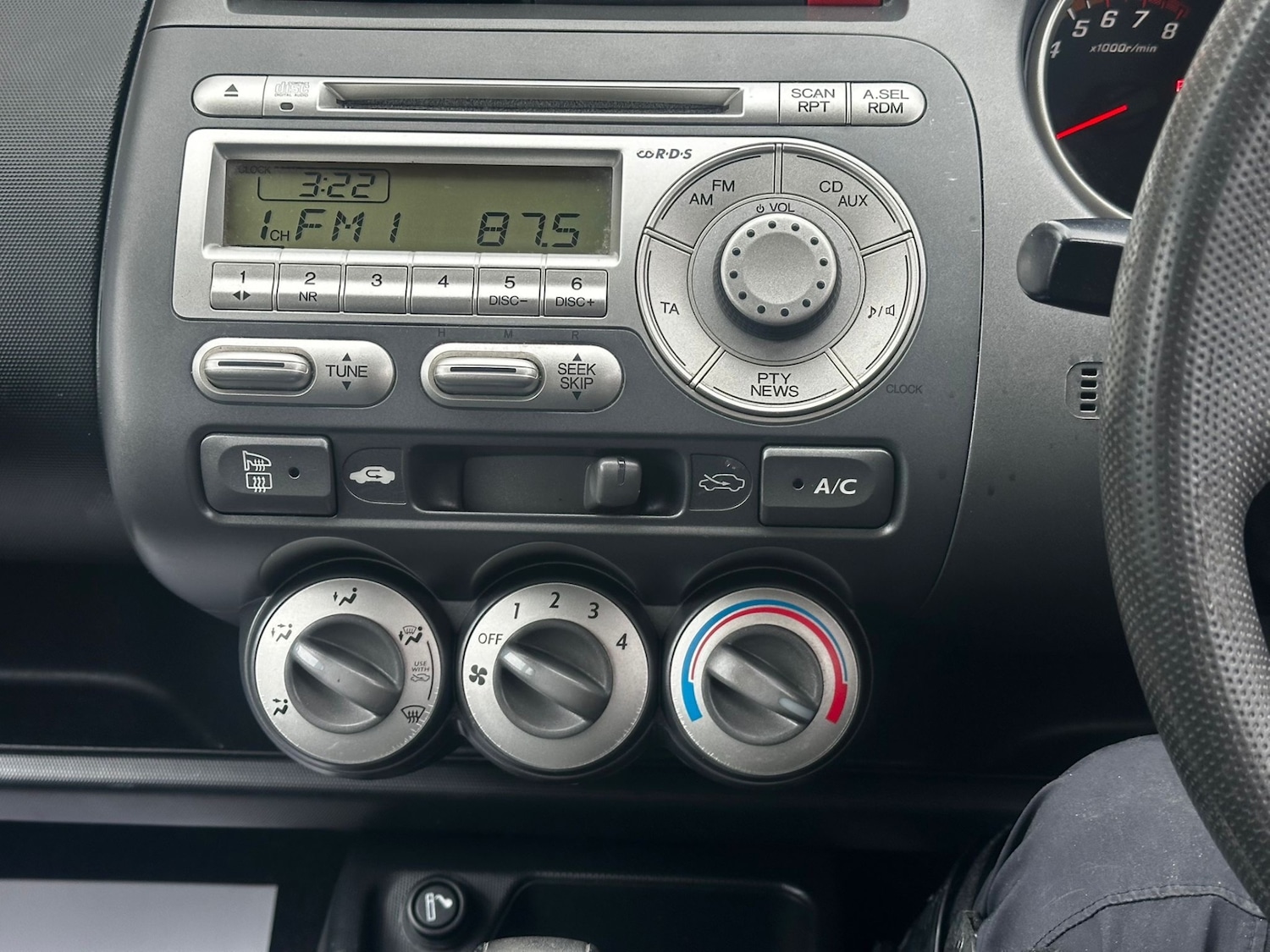 Used Honda Jazz 2005 for sale - 77884483: Photo 10