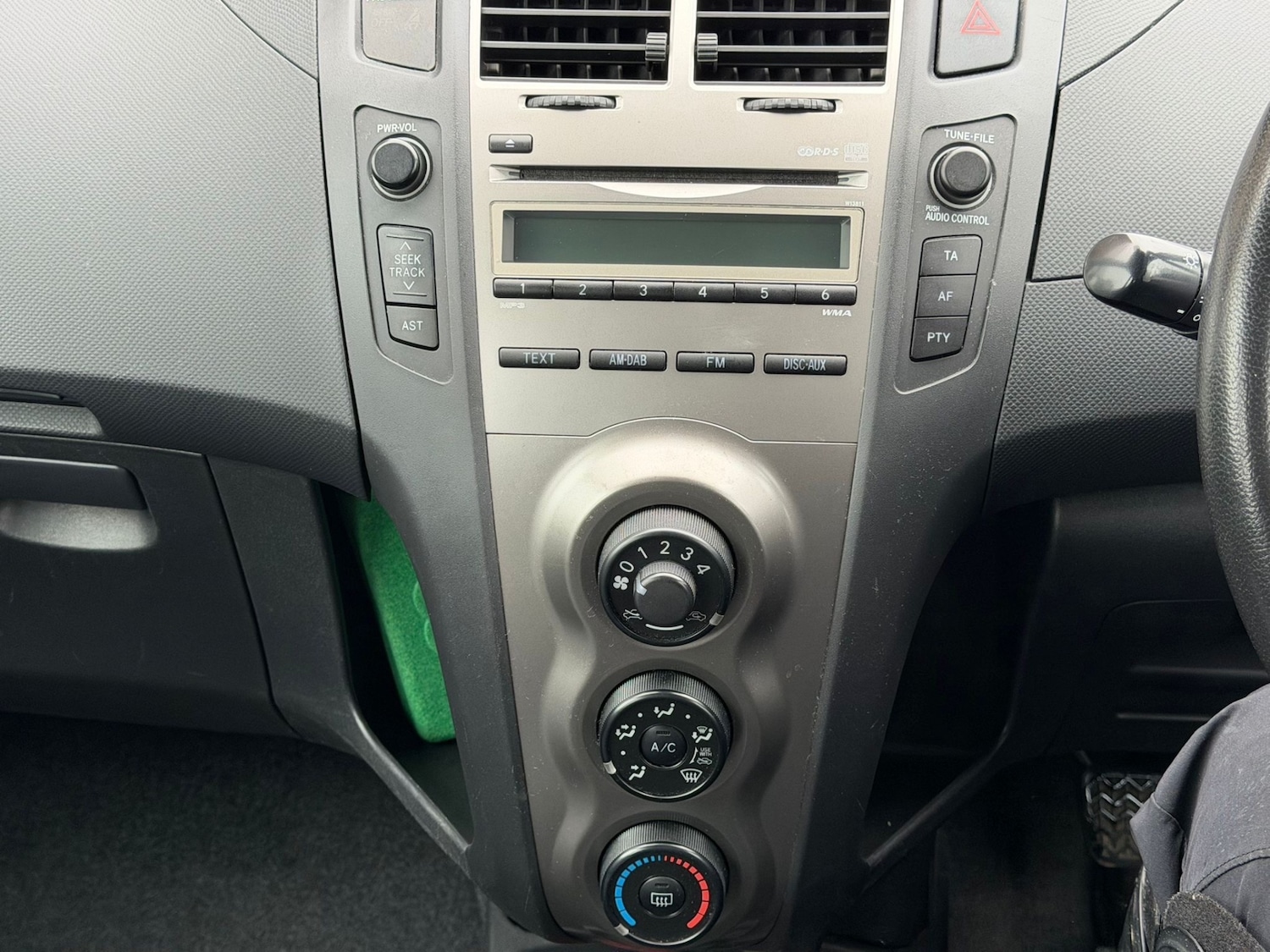 Used Toyota Yaris 2009 for sale - 78210293: Photo 9